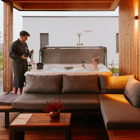 Oaza Luxury Glamping דירה מורבסקה טופליצה